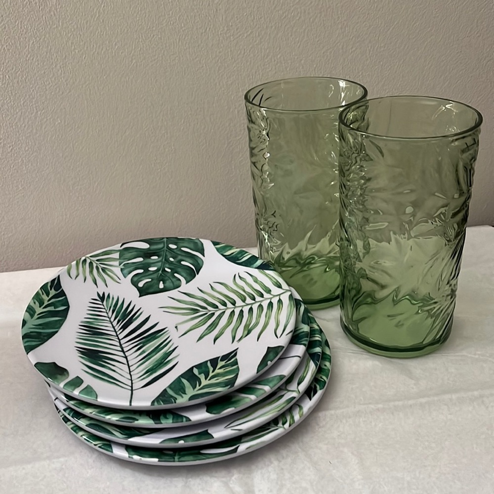 Leaf printed plates and two matching cups